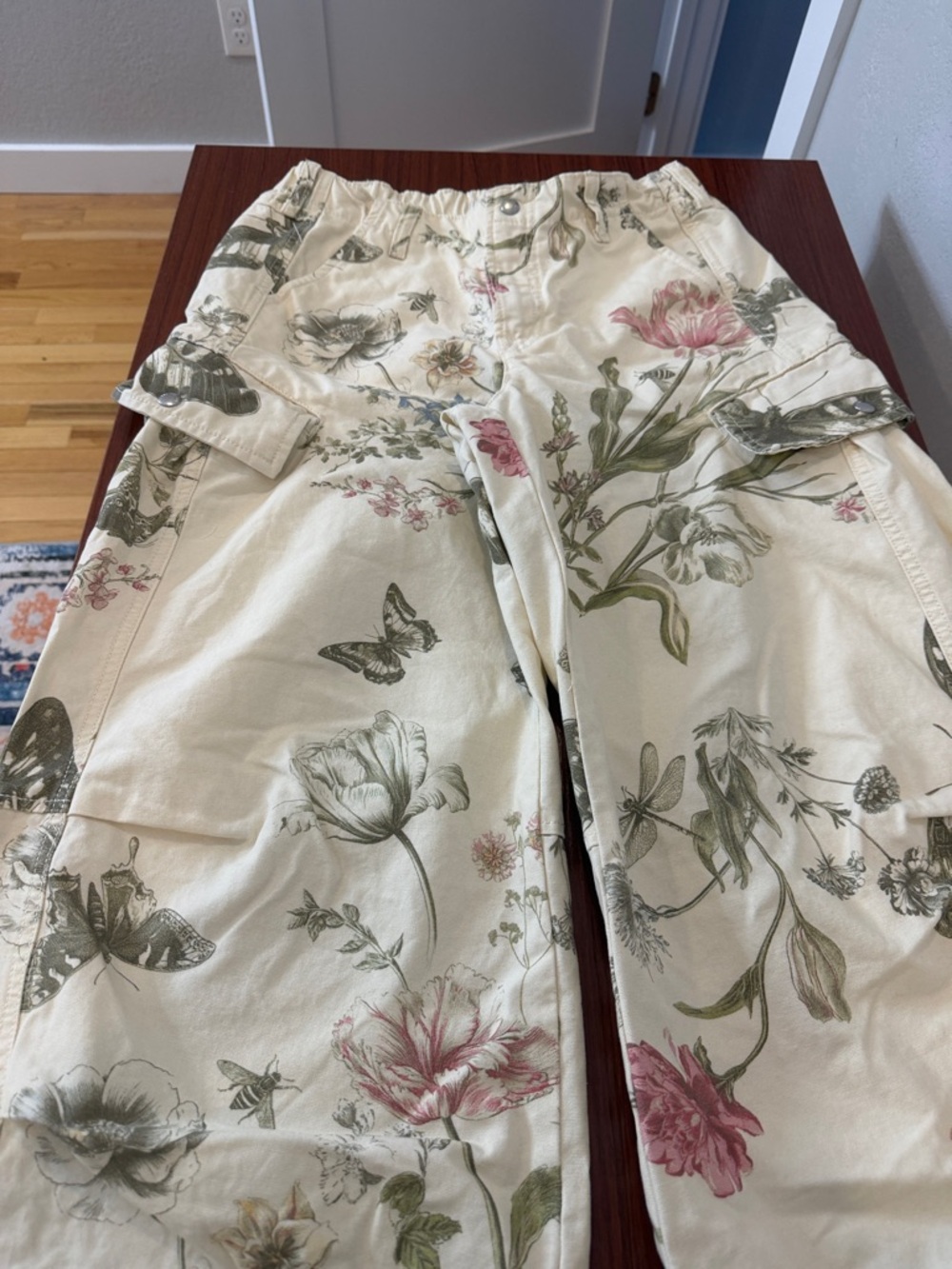 BDG Cream Wide-Leg Floral & Butterfly Crop Pants - Picture 7 of 11
